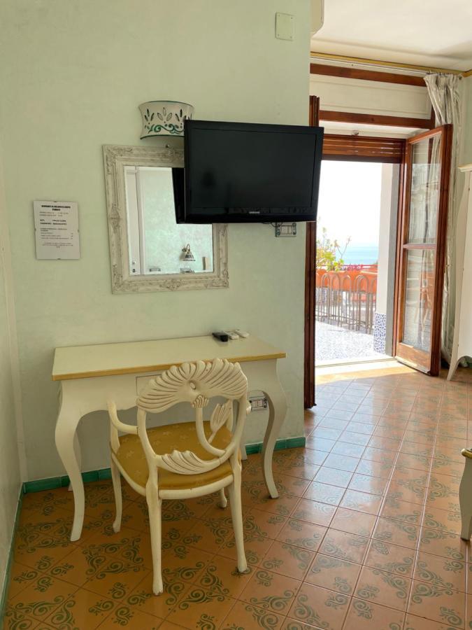 Bellavista Costa D'Amalfi Bed & Breakfast Vietri sul Mare Exterior photo